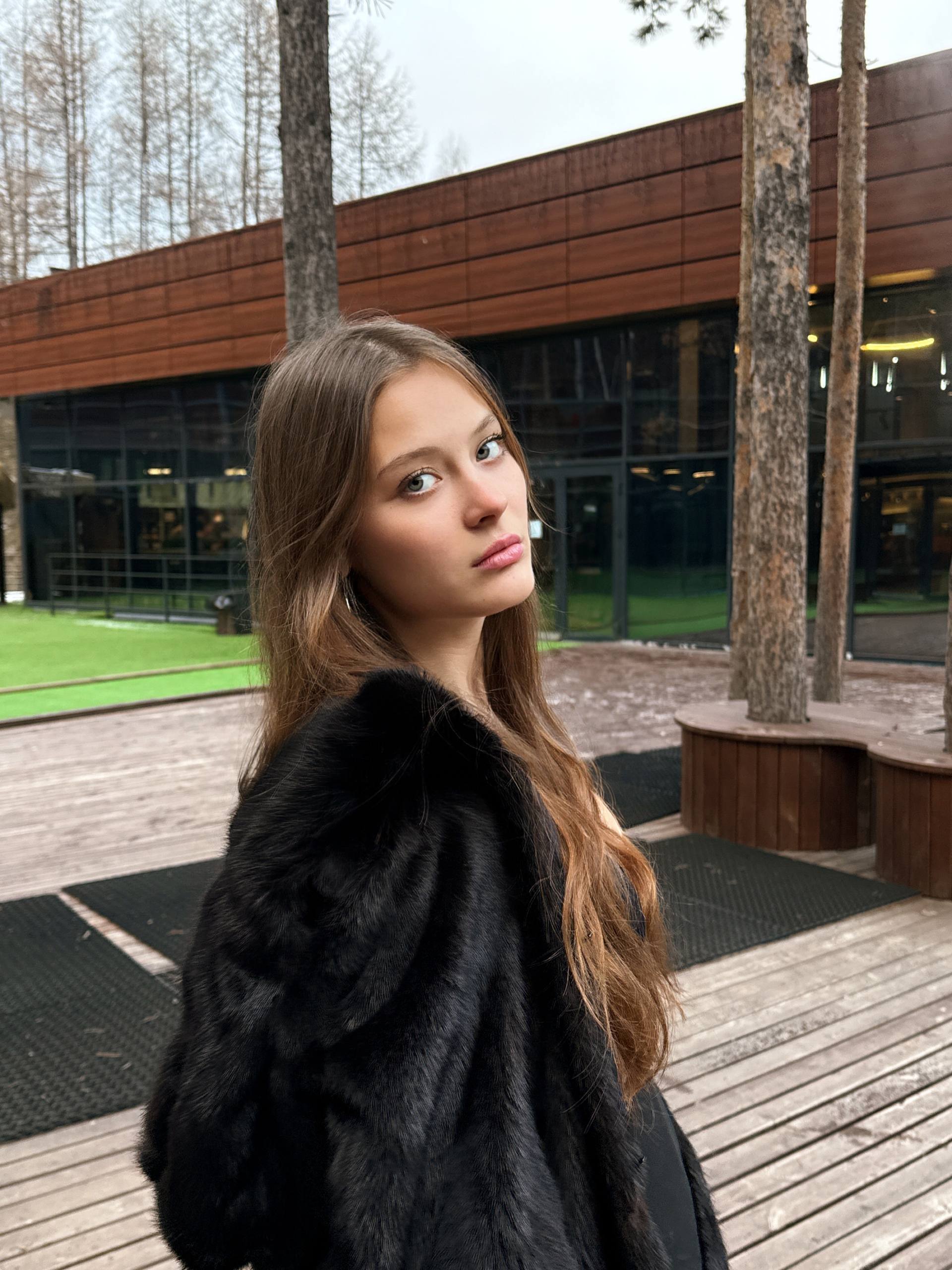 Wren Calloway — Title & Graphics Editor